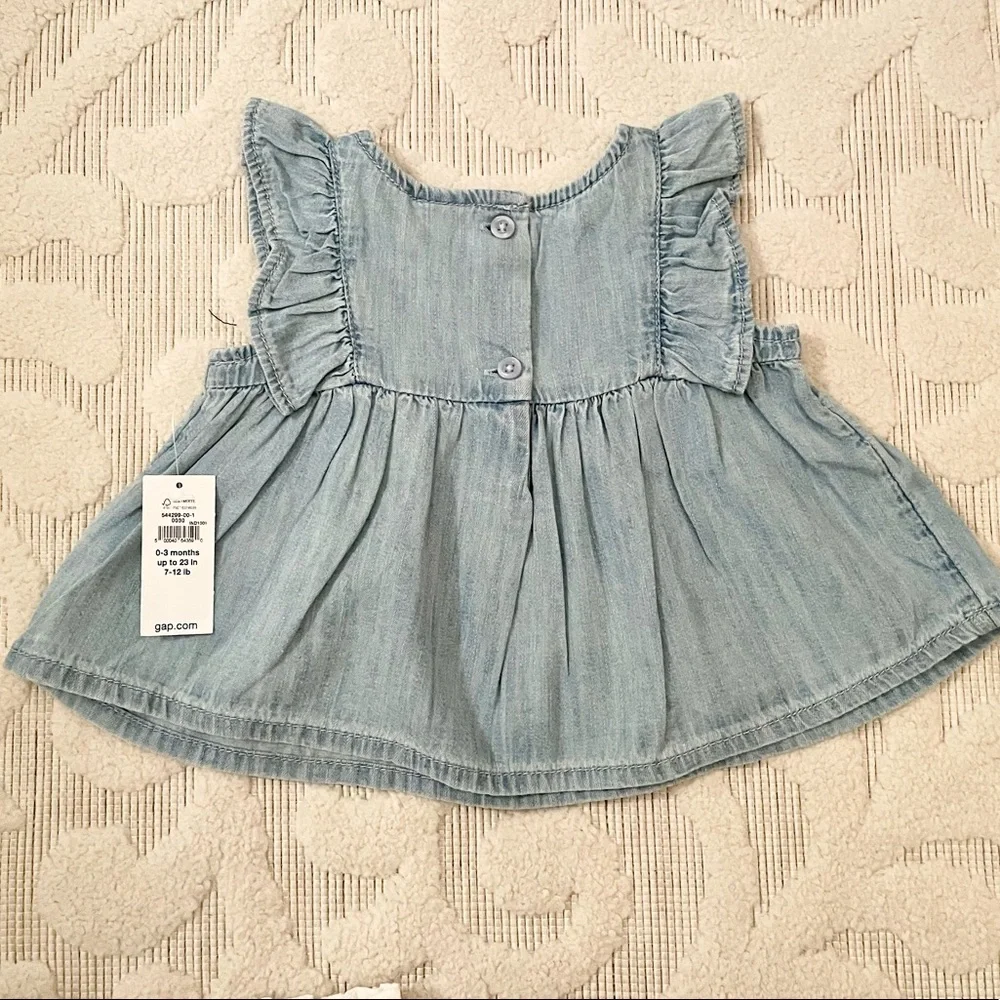 Baby Gap girl denim ruffle top and eyelet shorts outfit NWT! - Picture 4 of 4